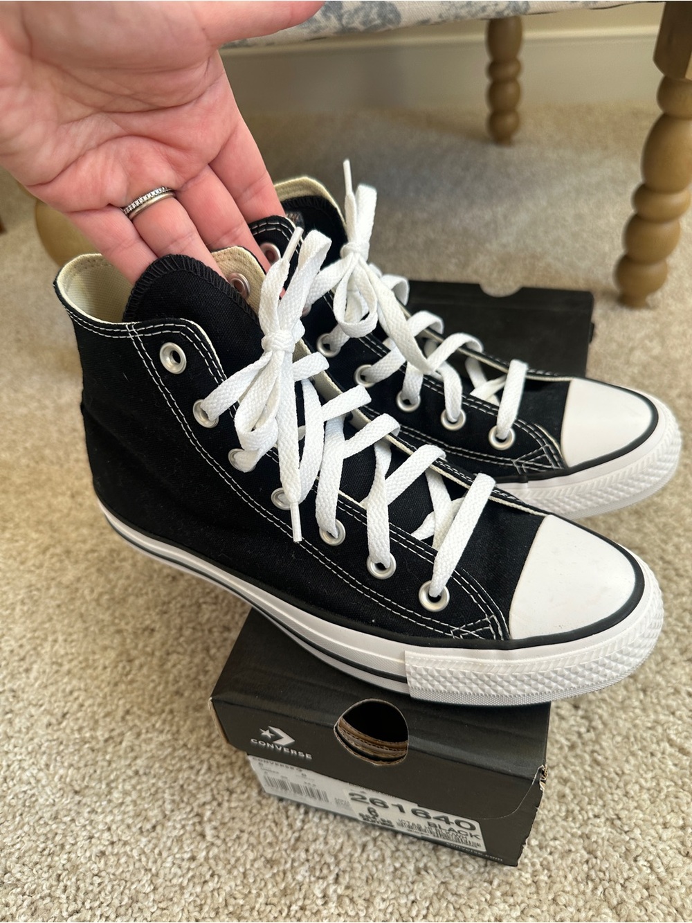 Converse Chuck Taylor All Star
High Top Black/White
Sneakers Women's 8 Men's 6 - Picture 2 of 12